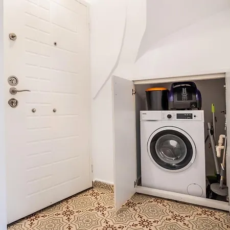 Urban Chic 1 Bedroom In Cihangir Beyoglu